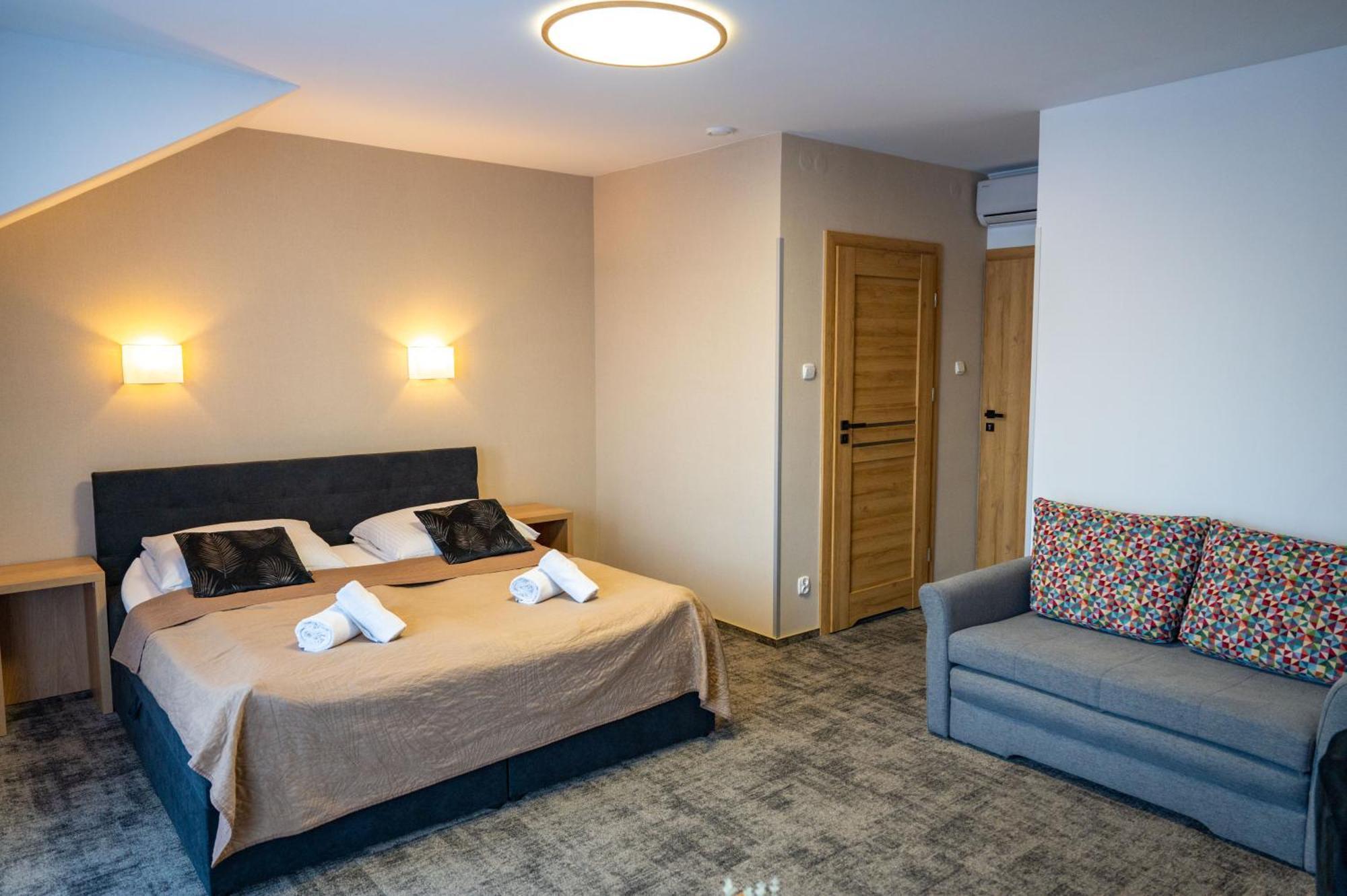 Hotel Duet Chełm エクステリア 写真