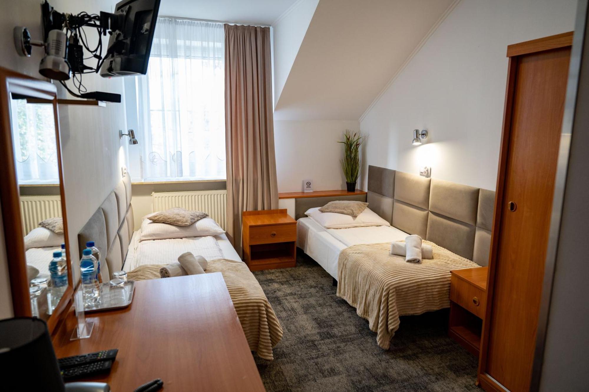 Hotel Duet Chełm エクステリア 写真