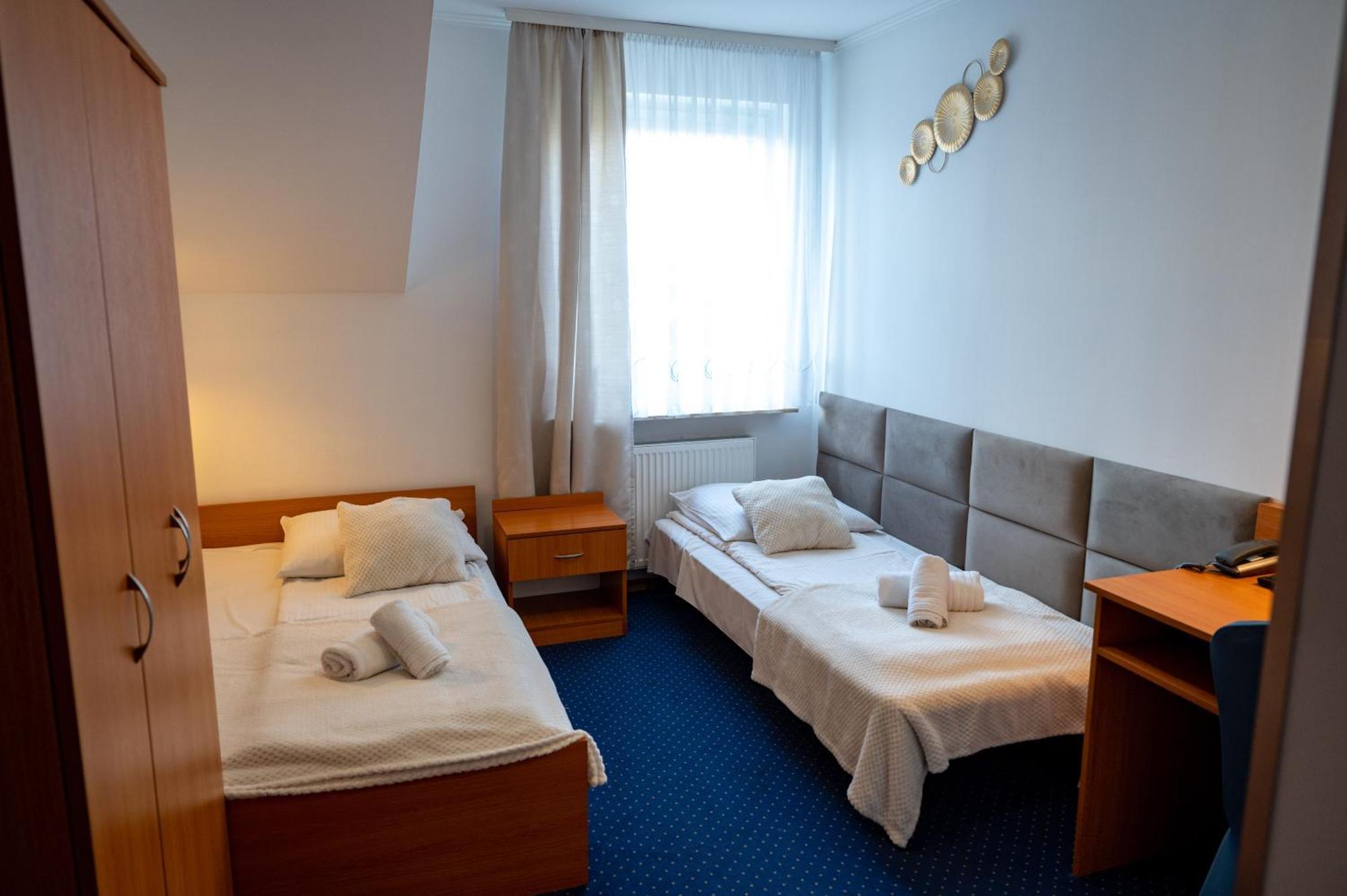 Hotel Duet Chełm エクステリア 写真